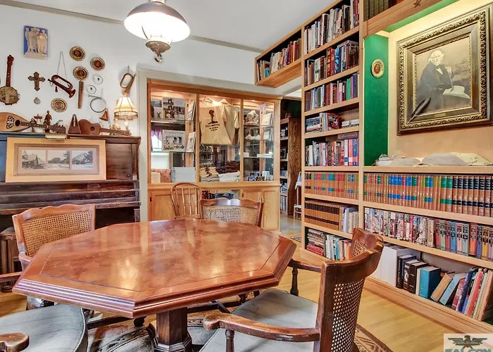 Robins Nest Bed & Breakfast Cody